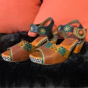 L’Artiste Spring step Jive-Cam sandal, Size 38 EU, 7.5 US